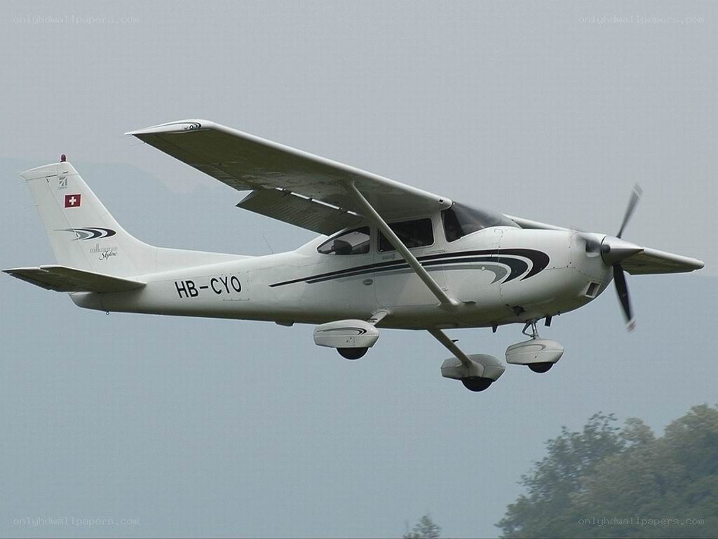 Cessna light aircraft in flight