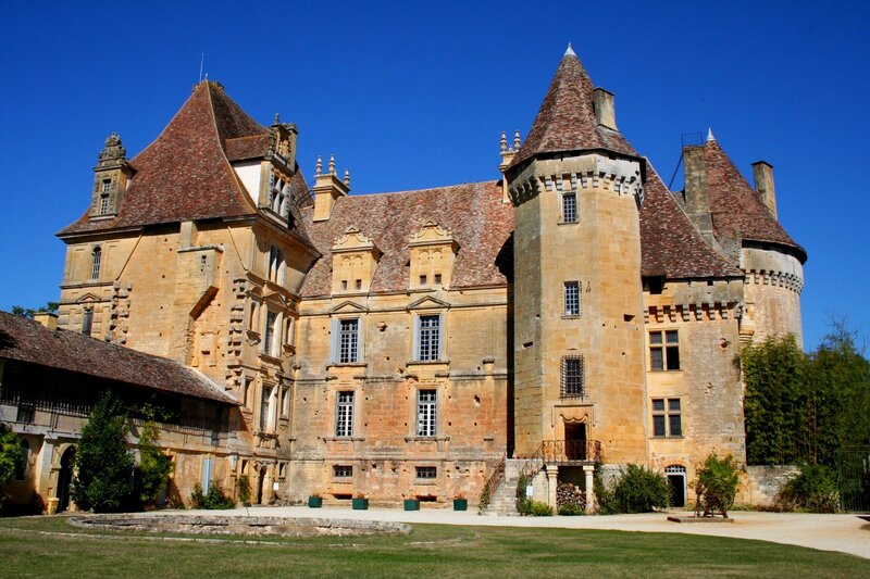 Château De Biron — Blue