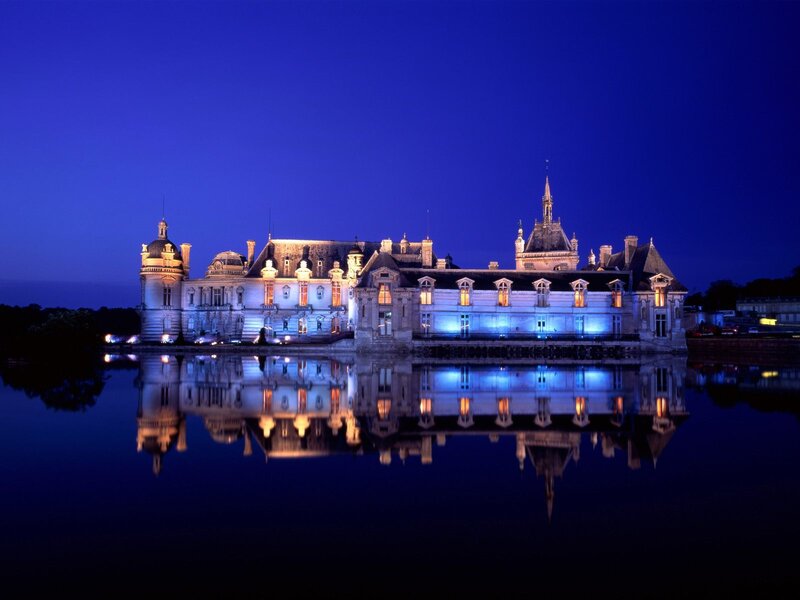 Château de Chambord at night