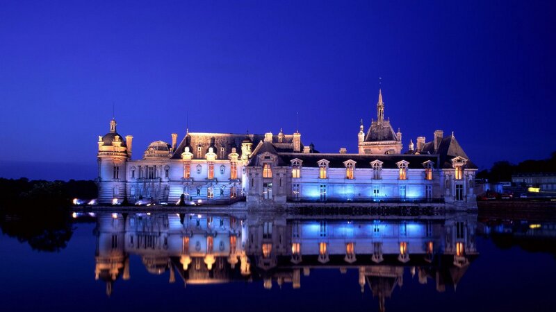 Château de Chambord at night