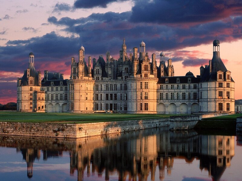 Château de Chambord at sunset