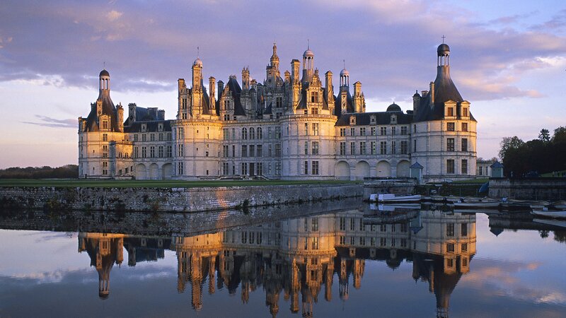 Château de Chambord at sunset