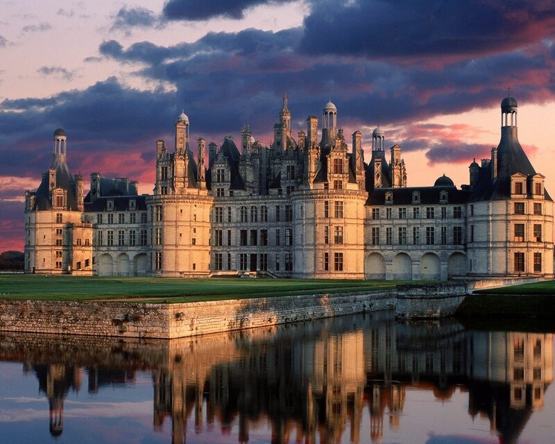 Château de Chambord at sunset
