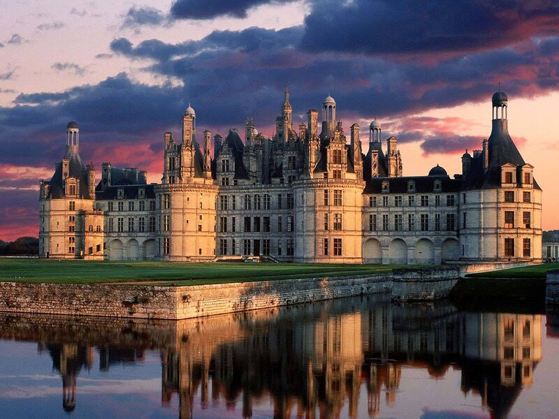Château de Chambord at sunset