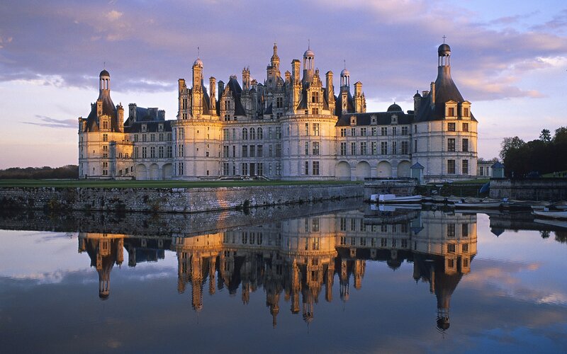 Château de Chambord at sunset