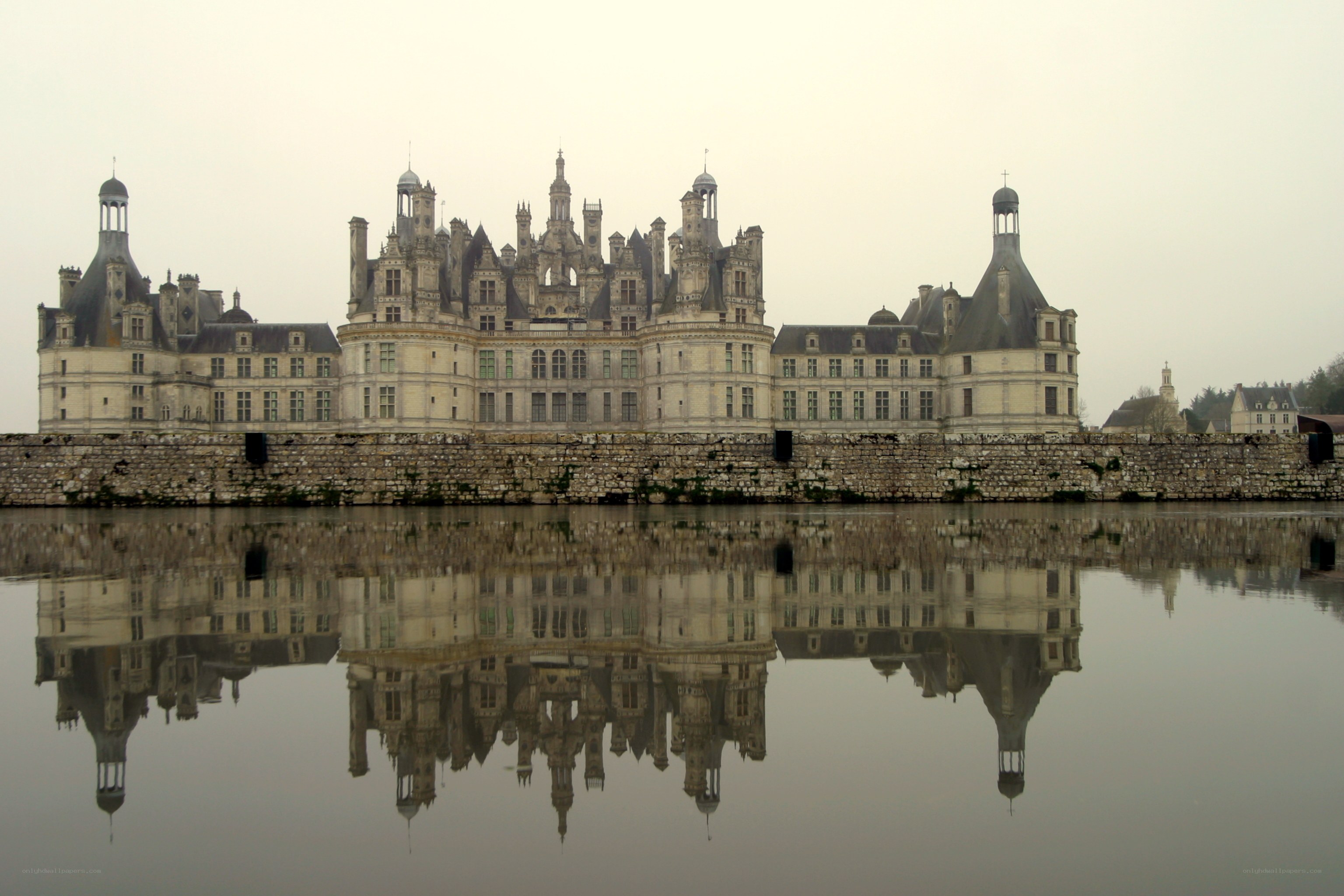 Château de Chambord reflection