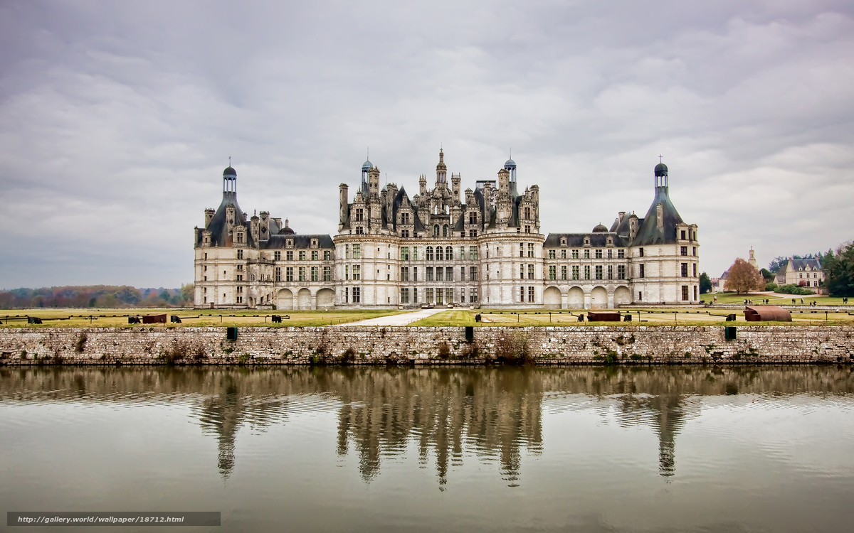Château de Chambord reflection