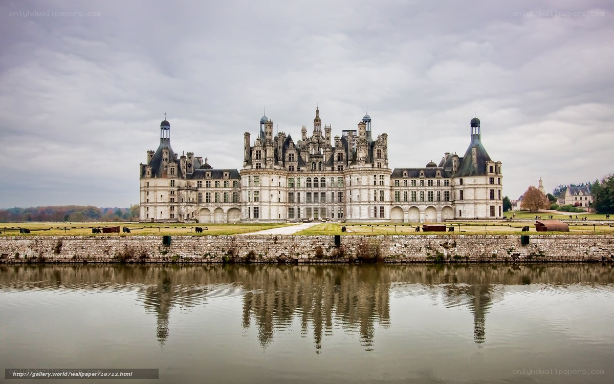 Château de Chambord reflection