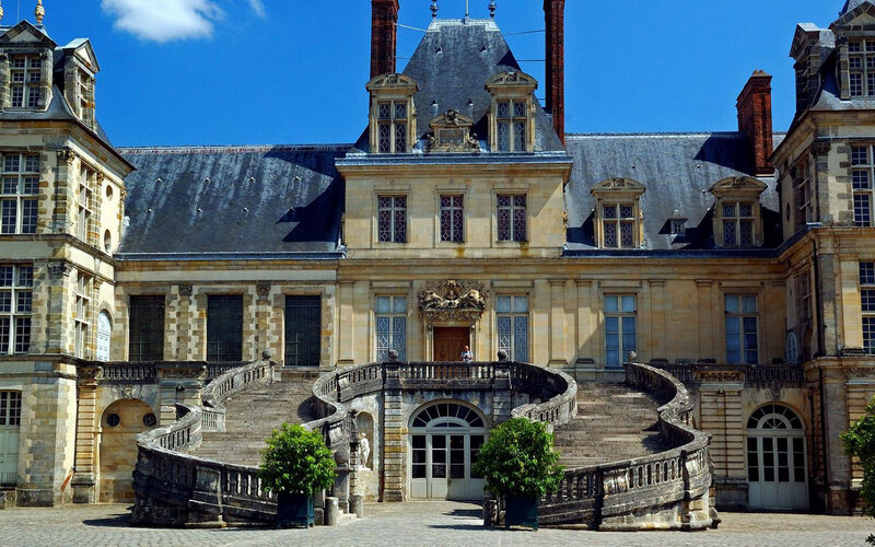 Château De Chantilly — Blue, Serene