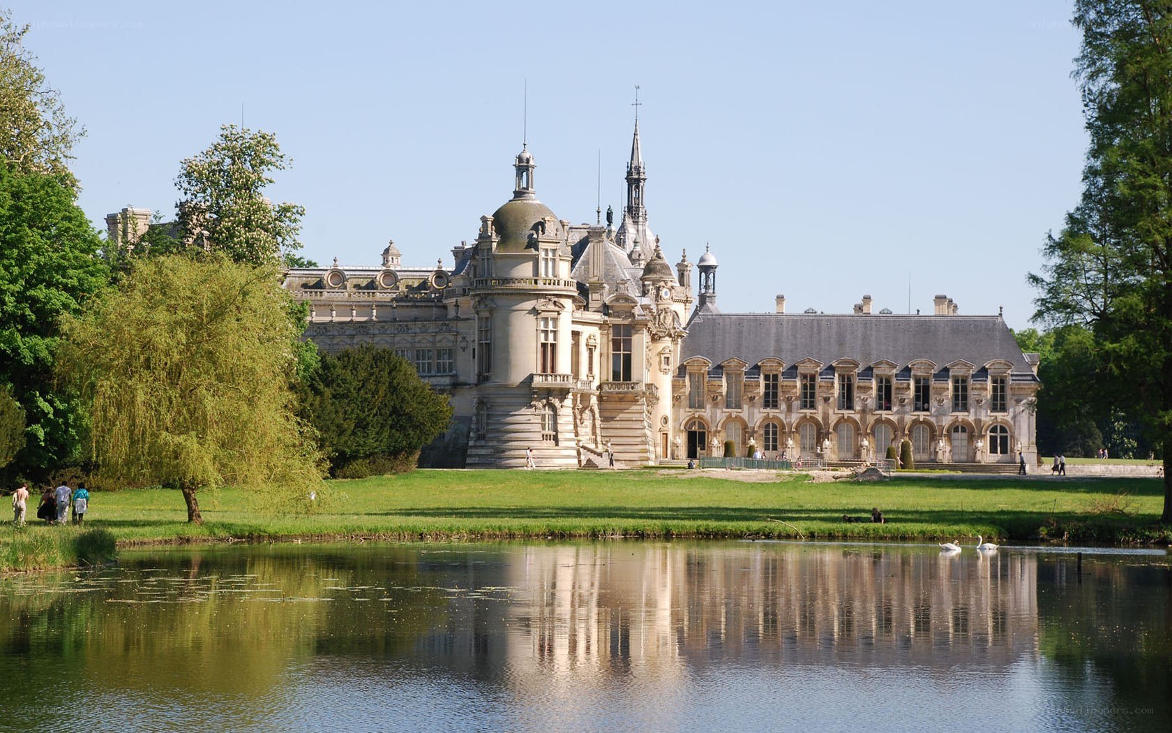 Château de Chantilly with pond