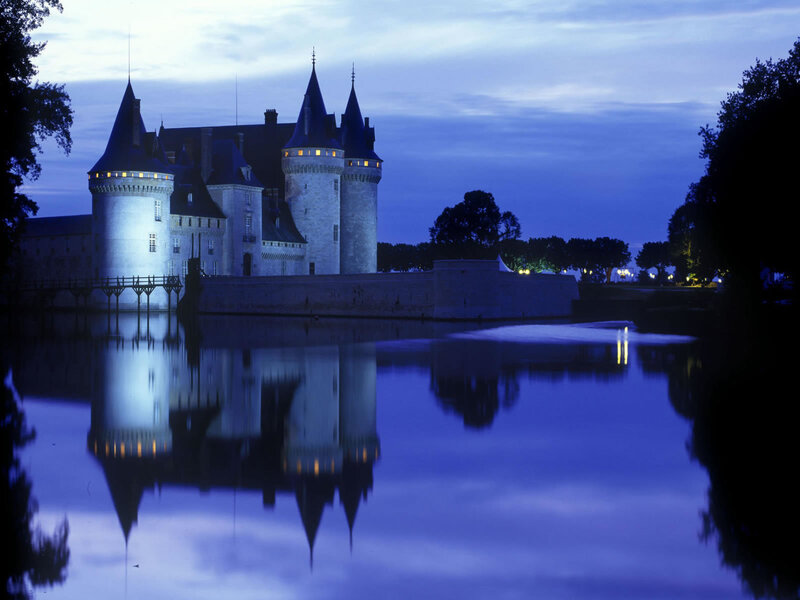 Château de Chaumont at dusk