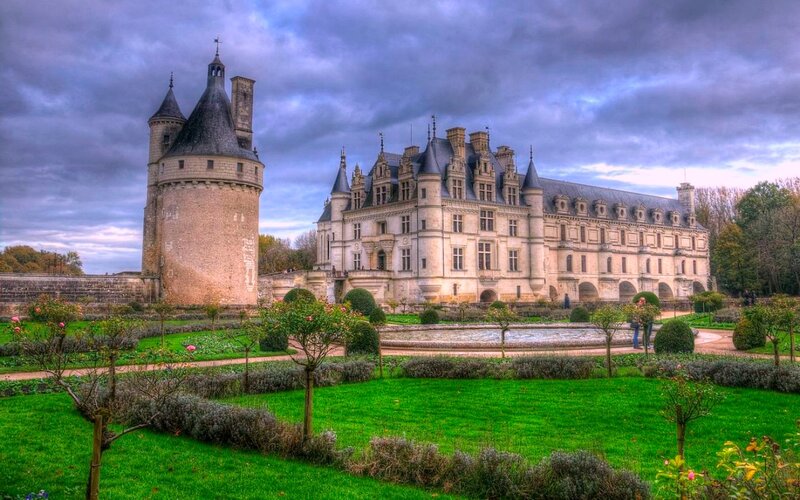 Château De Chaumont — Green, Dramatic