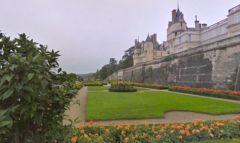 Château De Chaumont — Green, Serene