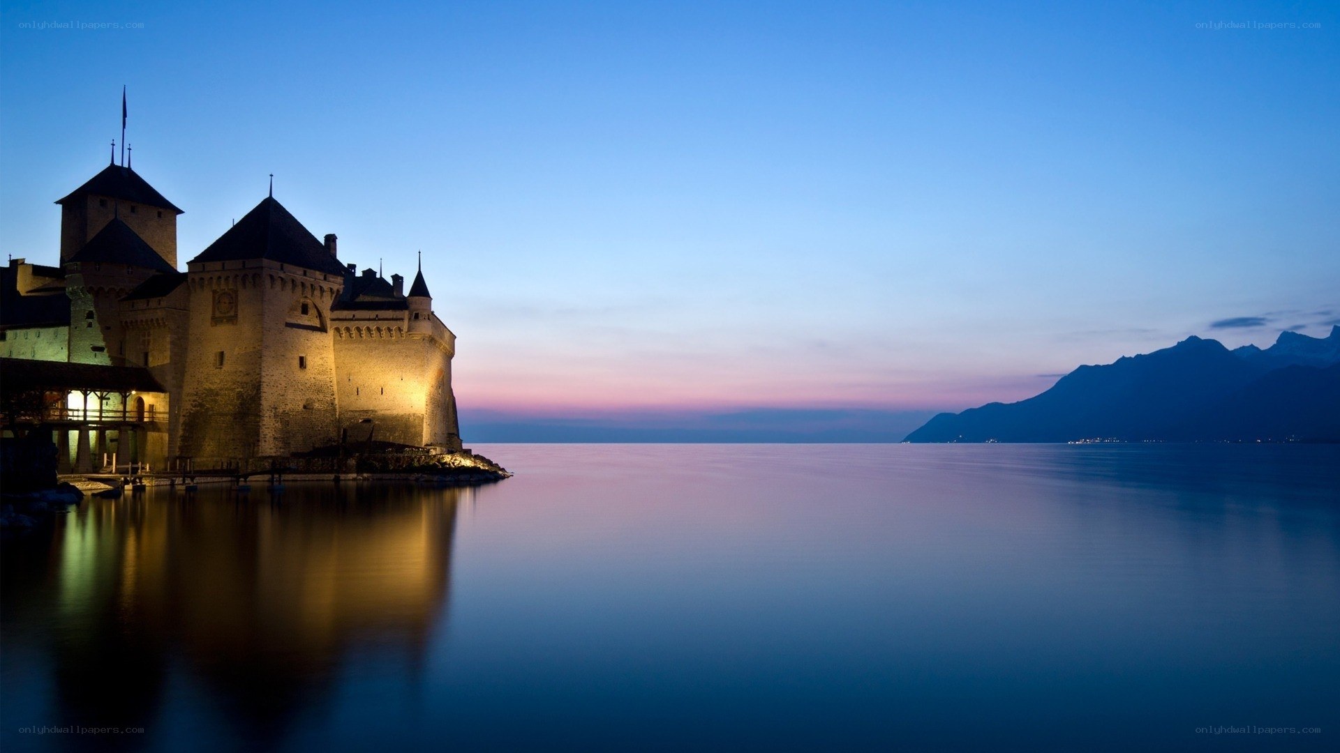 Château de Chillon at dusk