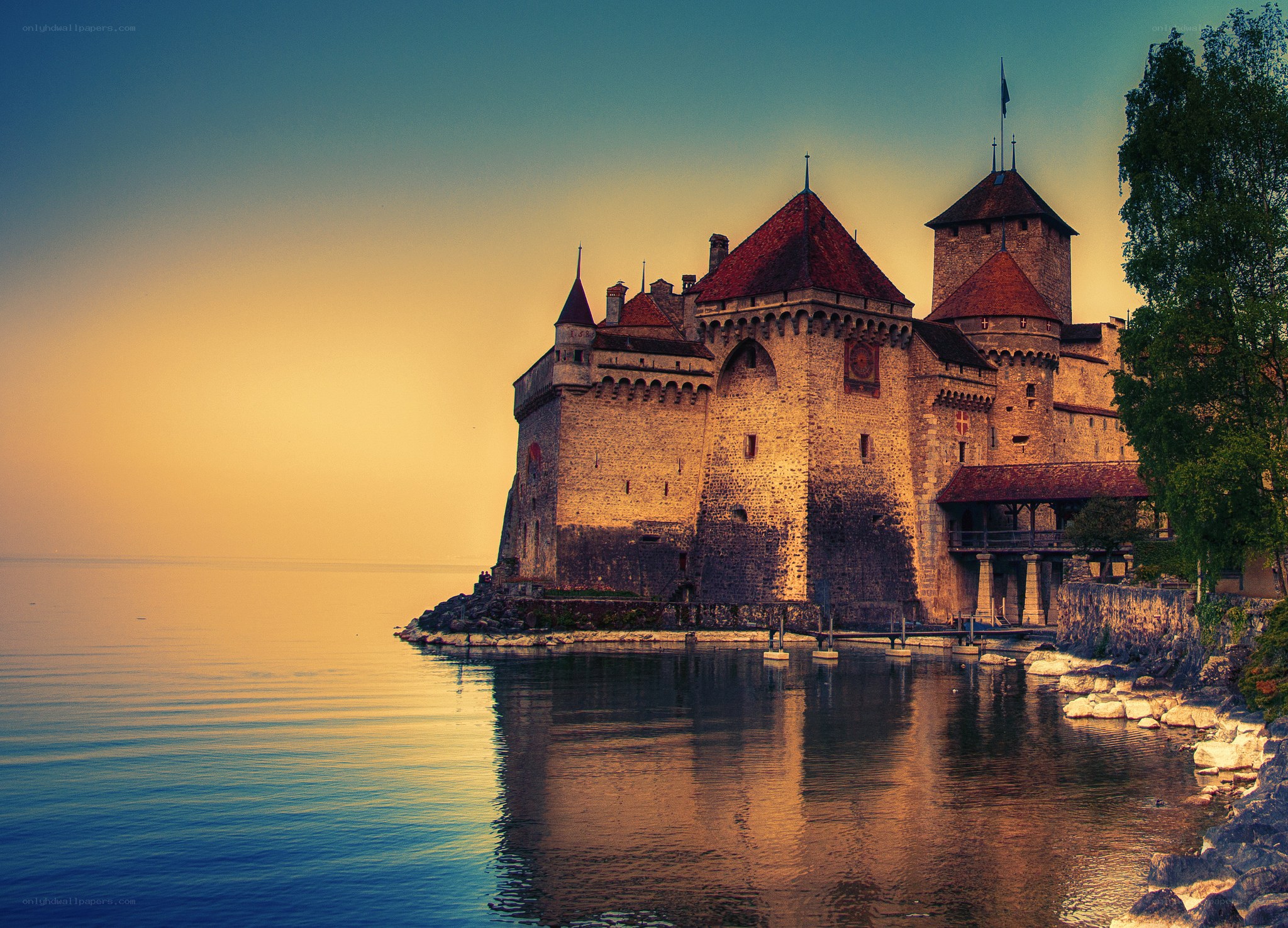 Château de Chillon at sunset