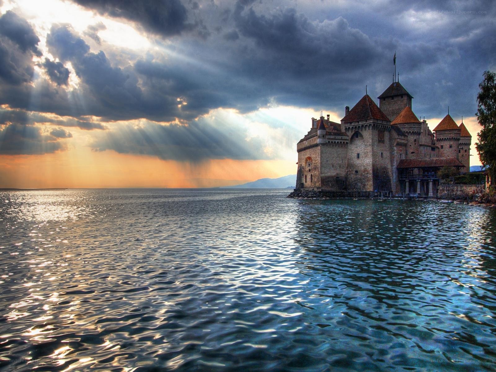 Château de Chillon at sunset