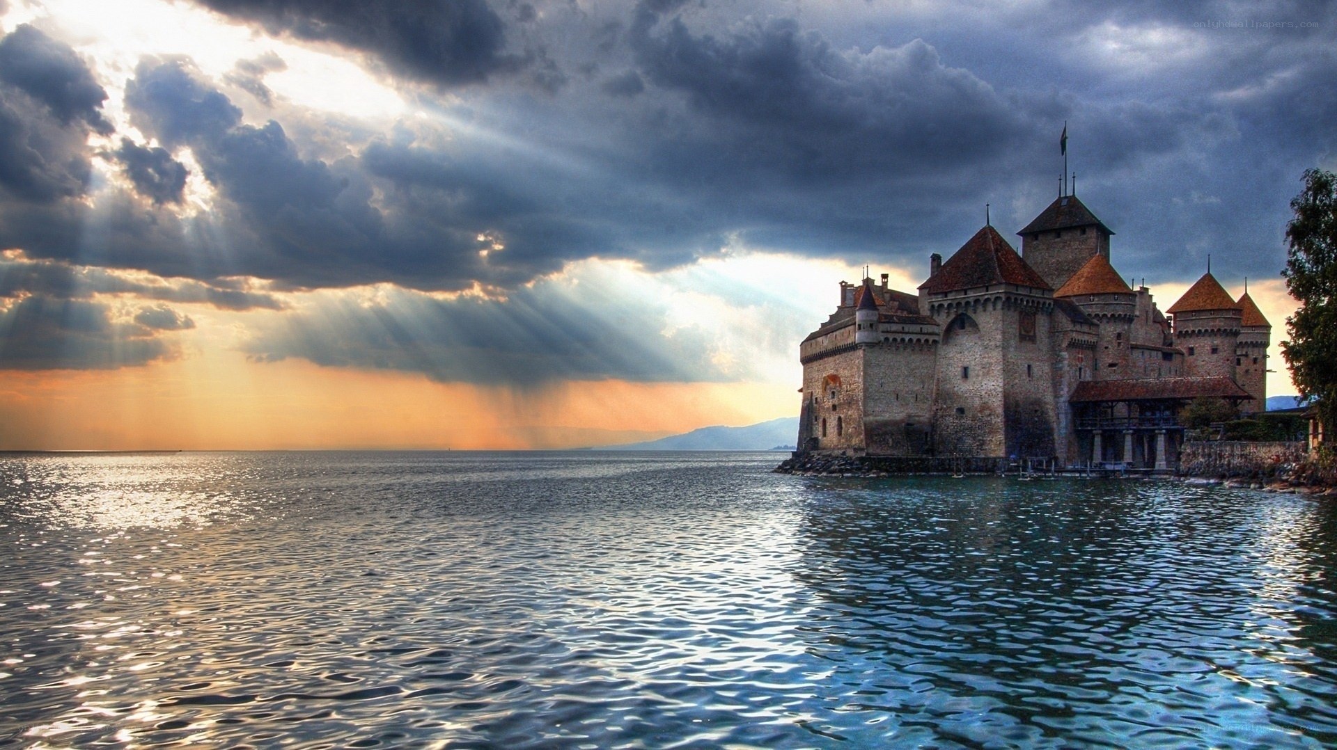 Château de Chillon at sunset