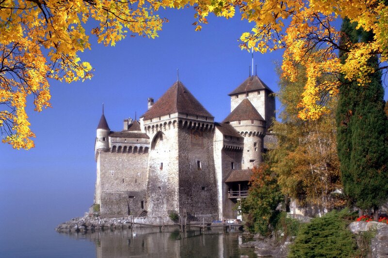 Château de Chillon in autumn