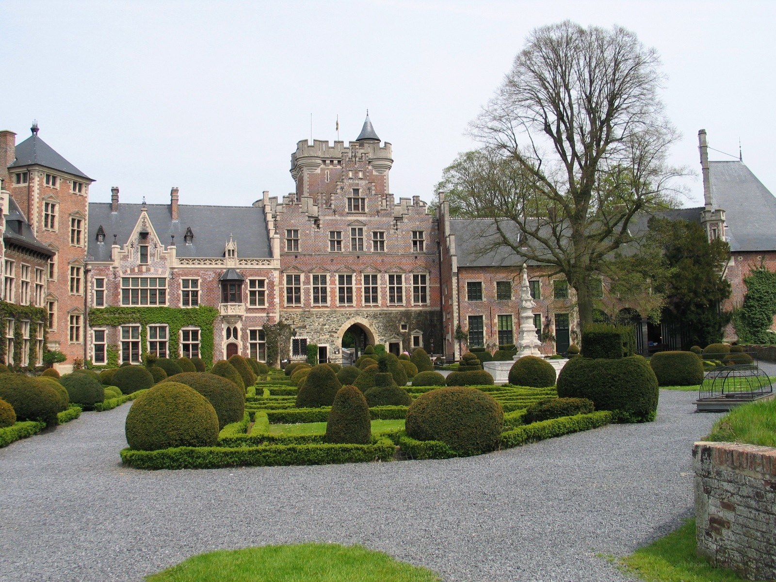 Château de Lavaux-Sainte-Anne
