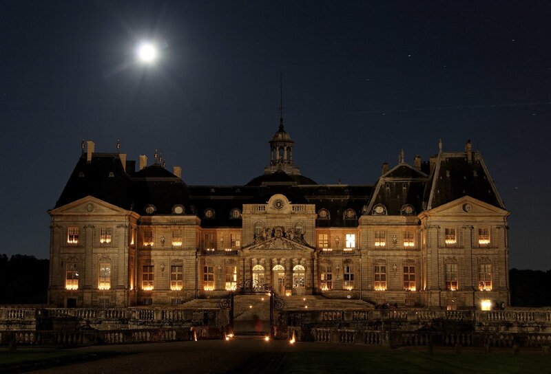 Château de Lunel-Viel at night