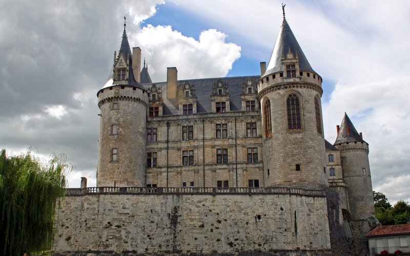 Château De Montsoreau — Gray, Dramatic