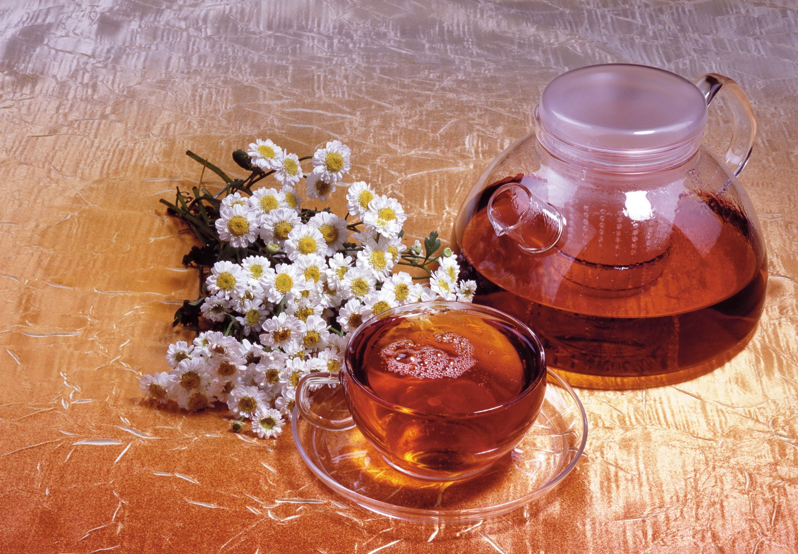 Chamomile tea with flowers