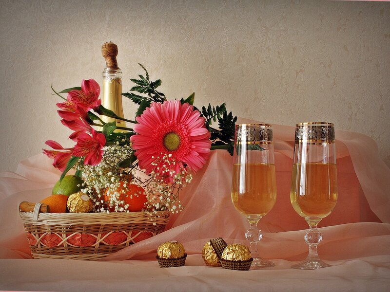 Champagne and Flowers — Pink, Elegant