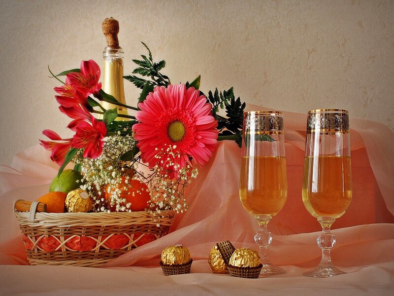Champagne and Fruit Basket