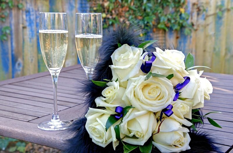 Champagne and white roses
