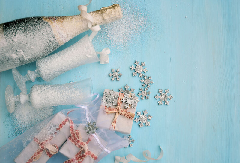 Champagne Bottle and Gifts — Blue