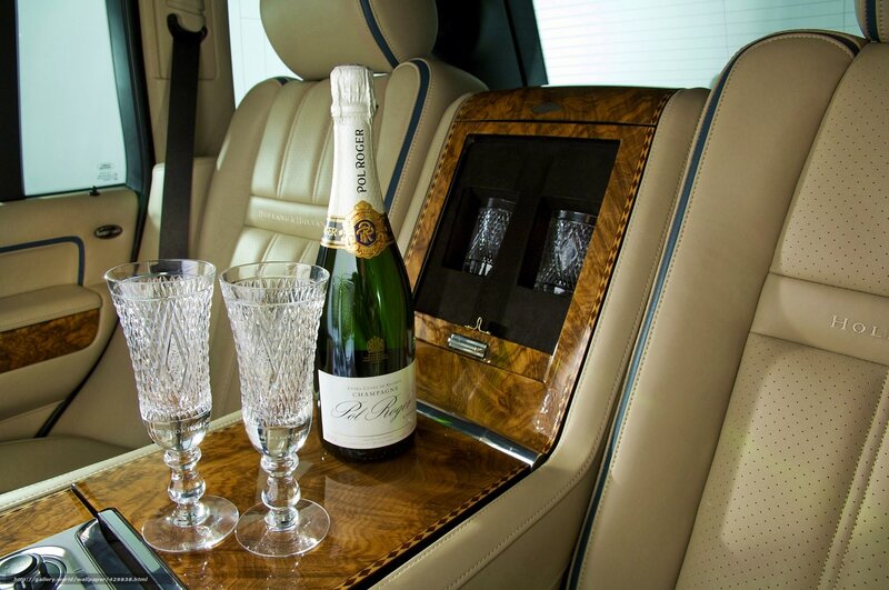 Champagne Bottle and Glasses — Beige