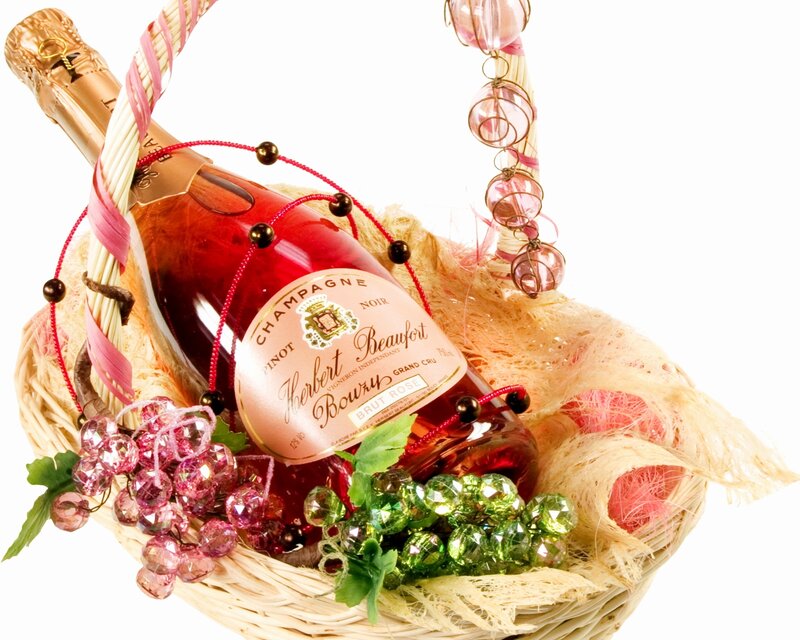 Champagne gift basket