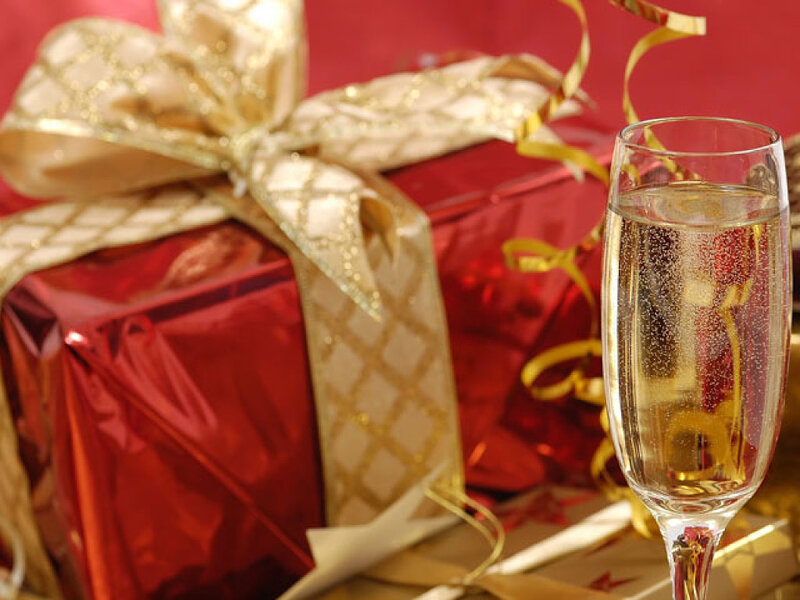 Champagne Glass with Gifts