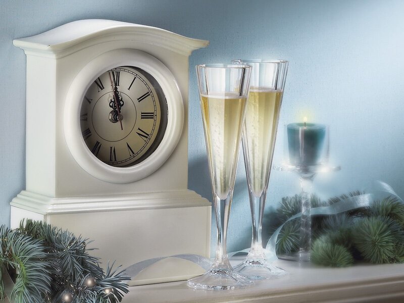 Champagne Glasses and Clock — Blue, Calm