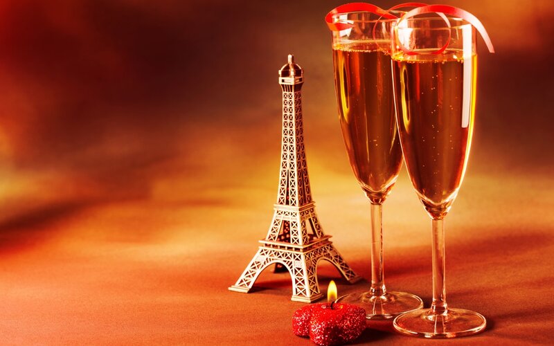 Champagne Glasses and Eiffel Tower