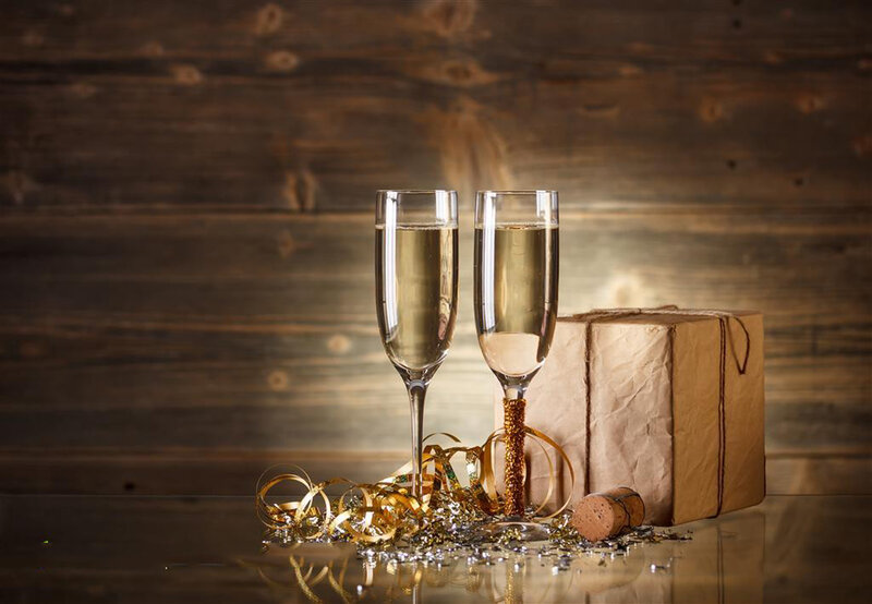 Champagne Glasses and Gift — Brown