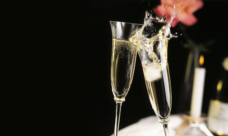 Champagne Glasses Clinking — Black