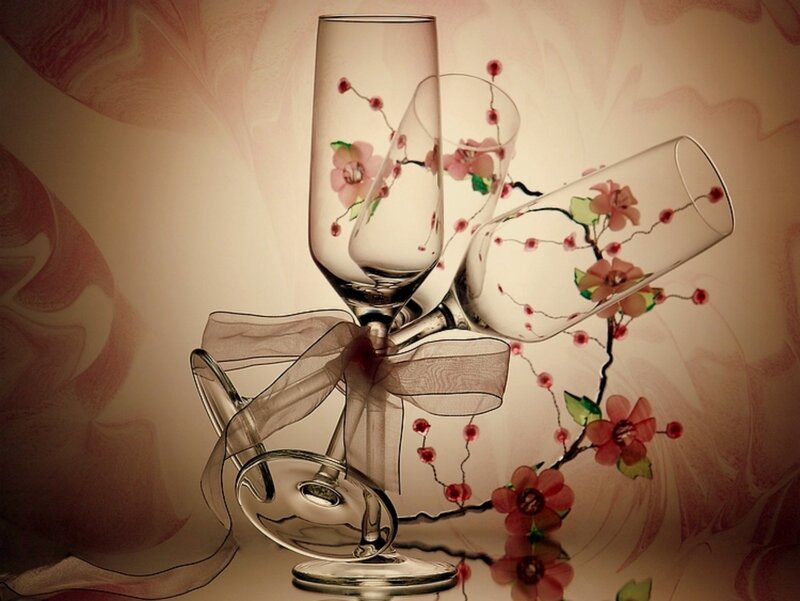 Champagne Glasses with Flowers — Pink