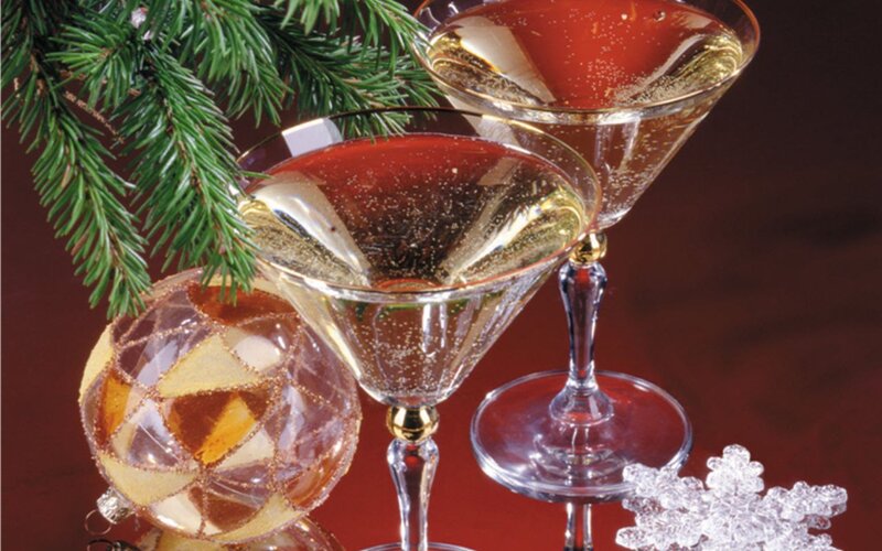 Champagne Glasses with Ornaments — Red