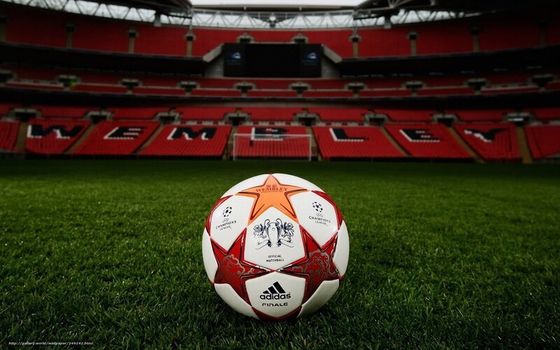 Champions League Ball — Green
