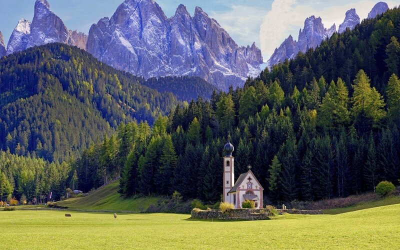 Chapel in Alpine Valley — Green, Serene, Afternoon, Photograph, Mountains
