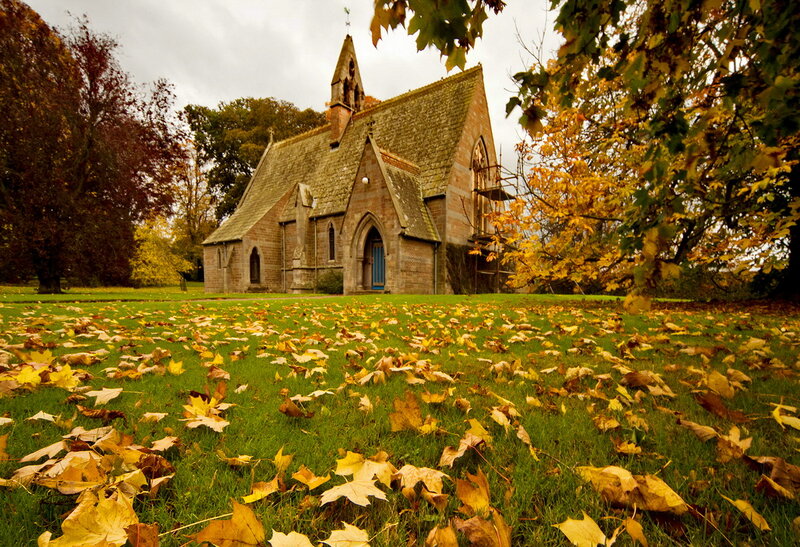 Chapel in Autumn Park — Green