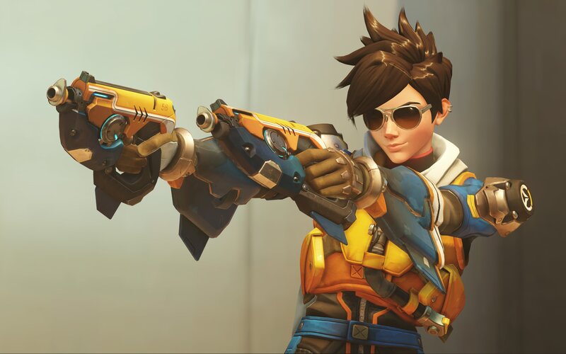 Character Holding Guns — Yellow