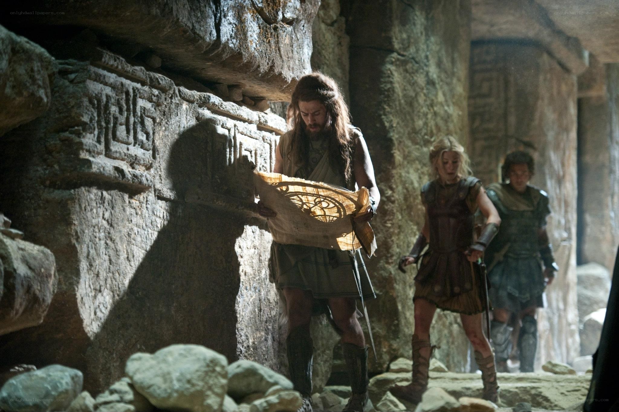 characters in ancient ruin