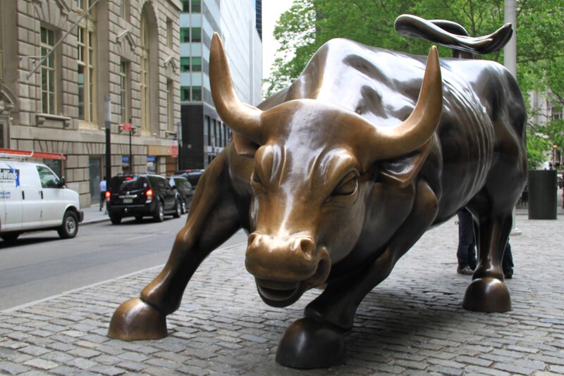Charging bull statue in New York