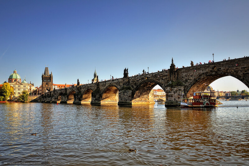 Charles Bridge in Prague — Blue, Serene