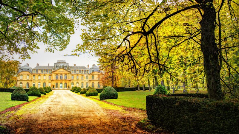 Chateau in Autumn — Yellow