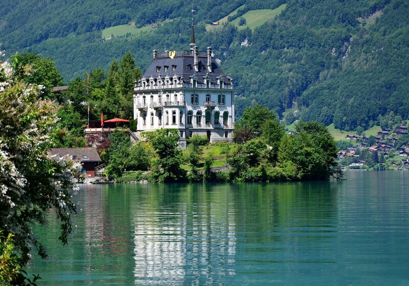 Chateau on Lake Shore — Green