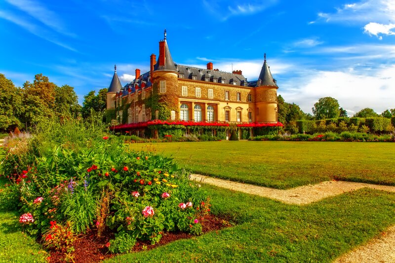 Chateau with Gardens — Blue