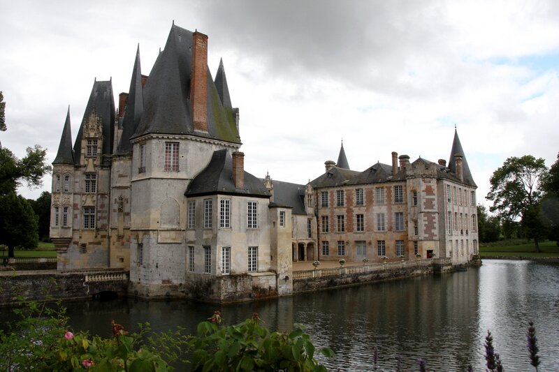 Chateau with Moat — Gray, Serene